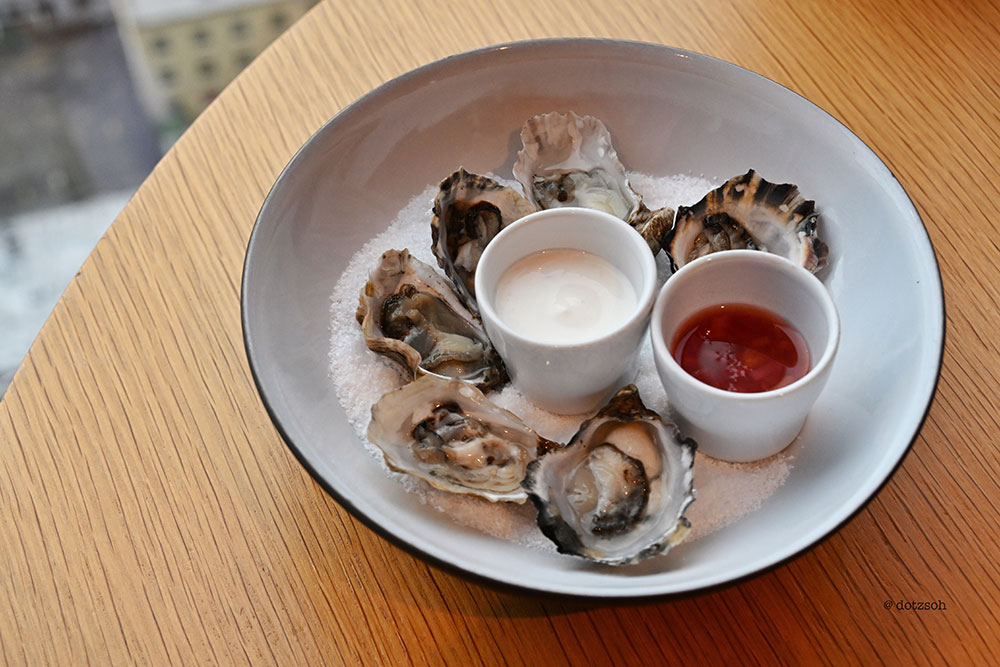 Charlotte Restaurant & Lounge Hama Hama Oysters